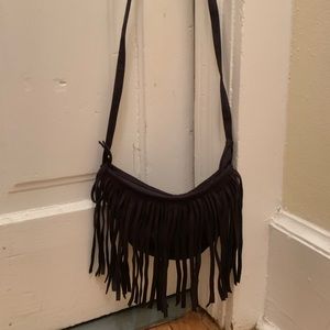 Soft black purse with zipper